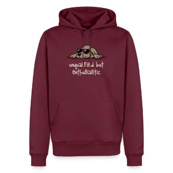 Unqualified but Enthusiastic – Lustiger Hund - Männer Premium Bio Hoodie - Burgunderrot - Vorne - Nico (187cm)