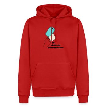 So trinken das die Einheimischen - Männer Premium Bio Hoodie - Rot - Vorne - Nico (187cm)
