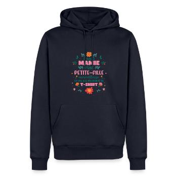 Je Suis La Mamie D'Une Petite-Fille - Sweat à capuche Premium bio Homme - bleu marine - Devant - Nico (187cm)