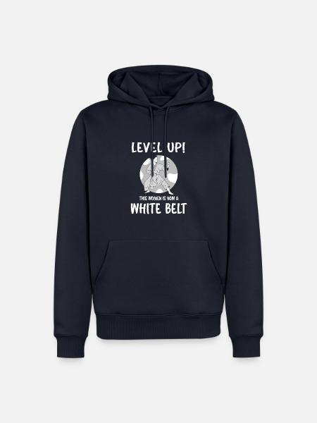 Level Up! This women is now a white belt - Männer Premium Bio Hoodie - Navy