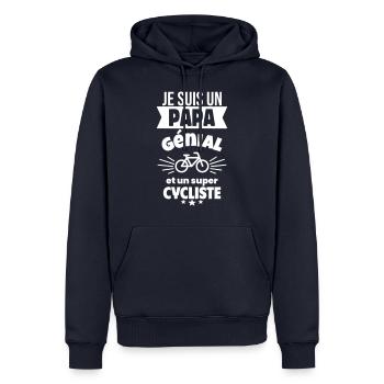 Papa génial & cycliste – idée fête des pères - Sweat à capuche Premium bio Homme - bleu marine - Devant - Nico (187cm)