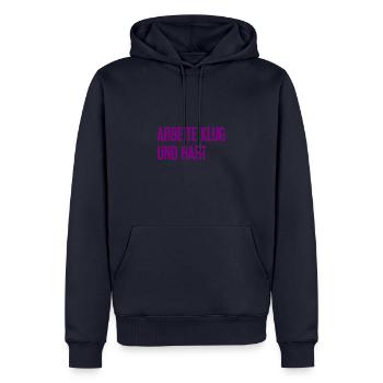 Arbeite Klug Und Hart – Erfolgs-Motto für Macher - Männer Premium Bio Hoodie - Navy - Vorne - Nico (187cm)