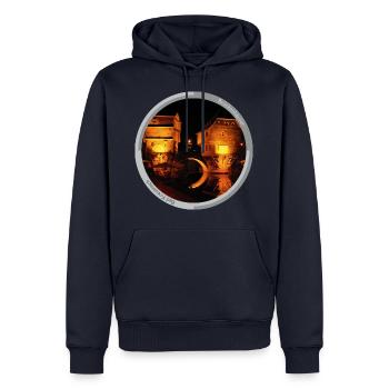 Bad Kreuznach: Brückenhäsuer bei Nacht I - Männer Premium Bio Hoodie - Navy - Vorne - Nico (187cm)
