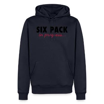 SIX PACK in progress - Funny Workout Motivation - Männer Premium Bio Hoodie - Navy - Vorne - Nico (187cm)