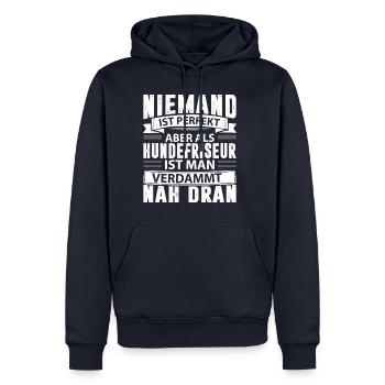 Hundefriseur - Hundefriseur lustige Geschenkidee - Männer Premium Bio Hoodie - Navy - Vorne - Nico (187cm)