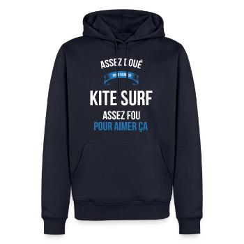 Kite surf assez doué fou homme - Sweat à capuche Premium bio Homme - bleu marine - Devant - Nico (187cm)