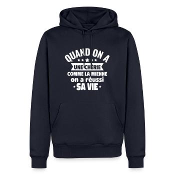 Une petite amie comme la mienne,couple,amoureux - Sweat à capuche Premium bio Homme - bleu marine - Devant - Nico (187cm)
