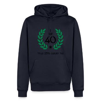 50 - 40 plus tax - Männer Premium Bio Hoodie - Navy - Vorne - Nico (187cm)