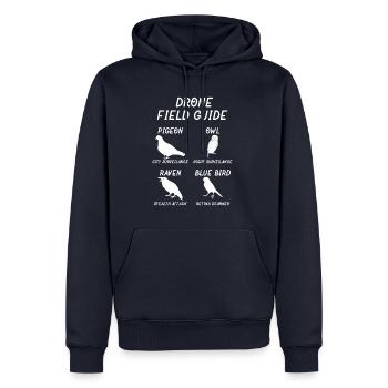 Funny Drone Guide - Männer Premium Bio Hoodie - Navy - Vorne - Nico (187cm)