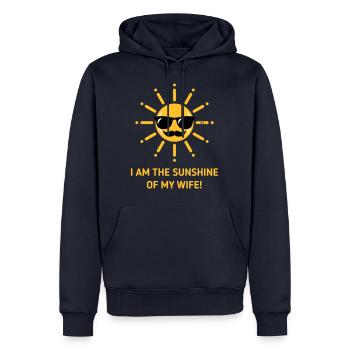 I Am The Sunshine Of My Wife! (Ehemann / 3C Gold) - Männer Premium Bio Hoodie - Navy - Vorne - Nico (187cm)