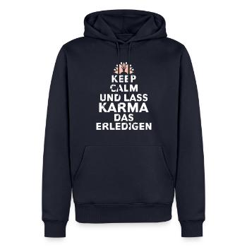 KEEP CALM UND LASS KARMA DAS ERLEDIGEN - Männer Premium Bio Hoodie - Navy - Vorne - Nico (187cm)