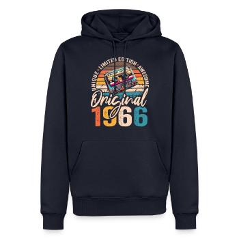 Vintage 1966 58e anniversaire Cassette 1966 - Sweat à capuche Premium bio Homme - bleu marine - Devant - Nico (187cm)