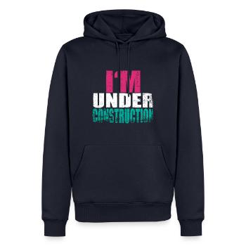 I'm Under Construction Fitness Gym Bodybuilding - Männer Premium Bio Hoodie - Navy - Vorne - Nico (187cm)