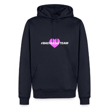 bachelor team herz - Männer Premium Bio Hoodie - Navy - Vorne - Nico (187cm)