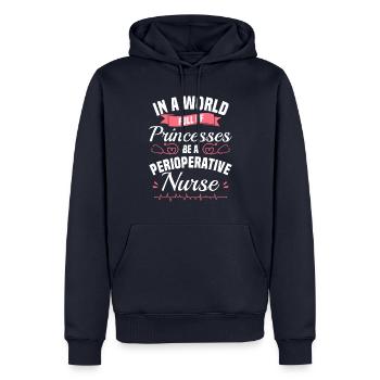 Dans un monde plein de princesses, soyez un périopératoire - Sweat à capuche Premium bio Homme - bleu marine - Devant - Nico (187cm)