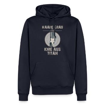 Haare grau aber Knie aus Titan - Männer Premium Bio Hoodie - Navy - Vorne - Nico (187cm)