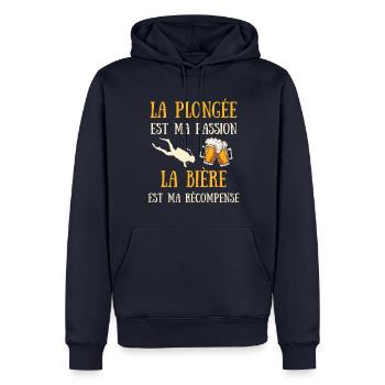 Plongée Sous Marine Homme Humour Plongeur Cadeau - Sweat à capuche Premium bio Homme - bleu marine - Devant - Nico (187cm)