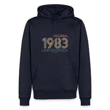 Vintage Edition Limitée 1983 Année de naissance - Sweat à capuche Premium bio Homme - bleu marine - Devant - Nico (187cm)