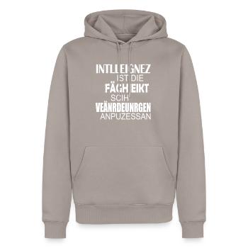 Wortspiel Intelligenz Veränderung Fähigkeit - Männer Premium Bio Hoodie - Taupe - Vorne - Nico (187cm)