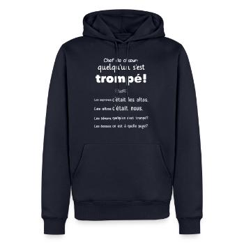 Chef de choeur Quelqu'un s'est trompé Les sopranos - Sweat à capuche Premium bio Homme - bleu marine - Devant - Nico (187cm)