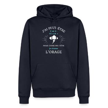 t shirt dans ma tete chasse orage chasseur d'orage - Sweat à capuche Premium bio Homme - bleu marine - Devant - Nico (187cm)