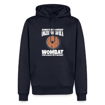Peut être un wombat alors toujours être un wombat - Sweat à capuche Premium bio Homme - bleu marine - Devant - Nico (187cm)