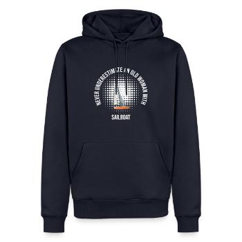 Never Underestimate An Old Woman With Sailboat - Männer Premium Bio Hoodie - Navy - Vorne - Nico (187cm)