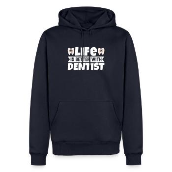 La vie est meilleure avec le dentiste - Sweat à capuche Premium bio Homme - bleu marine - Devant - Nico (187cm)