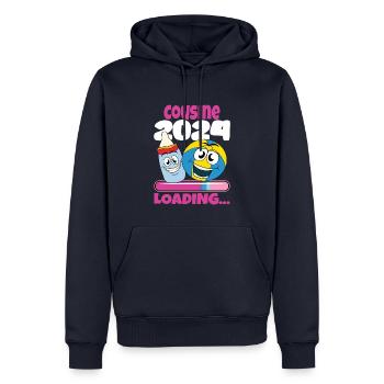 Cousine werden Cousine 2024 - Männer Premium Bio Hoodie - Navy - Vorne - Nico (187cm)