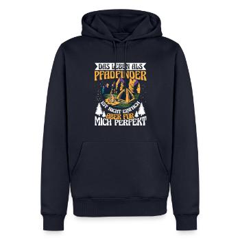 Pfadfinder ist nichts für jeden Pfadfindertum - Männer Premium Bio Hoodie - Navy - Vorne - Nico (187cm)