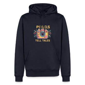 Pixel erzählen Geschichten - Kamera-Illustration - Männer Premium Bio Hoodie - Navy - Vorne - Nico (187cm)