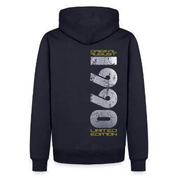 34ème Anniversaire Original Août 1990 Millésime 1990 - Sweat à capuche Premium bio Homme - bleu marine - Dos - Nico (187cm)