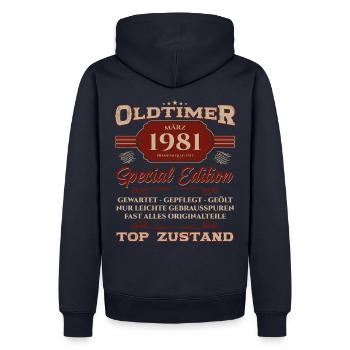 44. Geburtstag Oldtimer März Jahrgang 1981 - Männer Premium Bio Hoodie - Navy - Hinten - Nico (187cm)