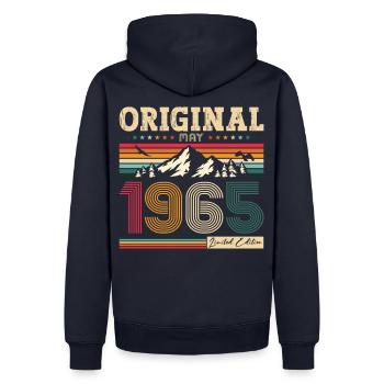 Original Mai 1965 Millésime 1965 Anniversaire 1965 - Sweat à capuche Premium bio Homme - bleu marine - Dos - Nico (187cm)