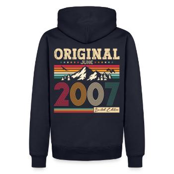 18ème anniversaire Original Juin 2007 Millésime 2007 - Sweat à capuche Premium bio Homme - bleu marine - Dos - Nico (187cm)