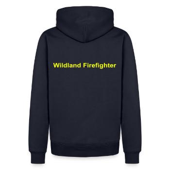 Wildland Firefighter - Männer Premium Bio Hoodie - Navy - Hinten - Nico (187cm)