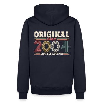 Original Mai 2004 Jahrgang 2004 Geburtstag 2004 - Männer Premium Bio Hoodie - Navy - Hinten - Nico (187cm)