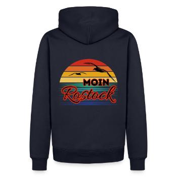 Moin Rostock avec mouette dans un style rétro - Sweat à capuche Premium bio Homme - bleu marine - Dos - Nico (187cm)