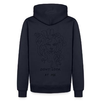 Medusa - Dont look at me - Männer Premium Bio Hoodie - Navy - Hinten - Nico (187cm)