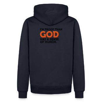 Gott einen Sinn für Humor. Ich bin der Beweis! - Männer Premium Bio Hoodie - Navy - Hinten - Nico (187cm)
