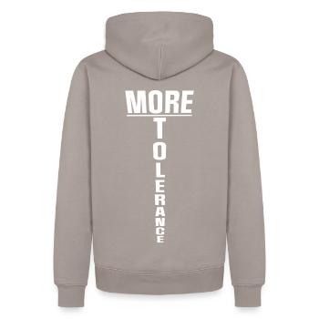 Plus de tolérance - Sweat à capuche Premium bio Homme - taupe - Dos - Nico (187cm)