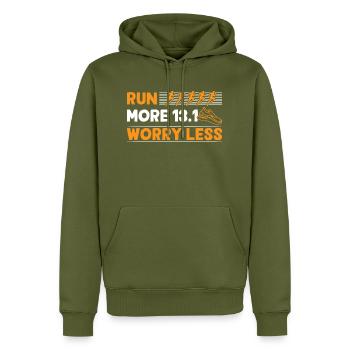 Run more 13.1 Half Marathon - Männer Premium Bio Hoodie - Khaki - Vorne - Nico (187cm)