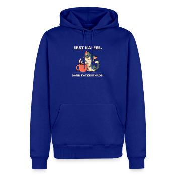 Erst Kaffee, Dann Katzenchaos - Männer Premium Bio Hoodie - Royalblau - Vorne - Nico (187cm)