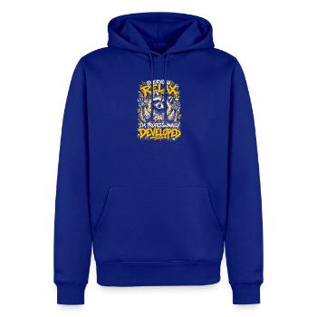 Raccoon Graffiti: Professionell entwickelt - Männer Premium Bio Hoodie - Royalblau - Vorne - Nico (187cm)