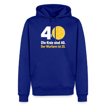 40. Geburtstag Handball – Wurfarm ist erst 25 - Männer Premium Bio Hoodie - Royalblau - Vorne - Nico (187cm)