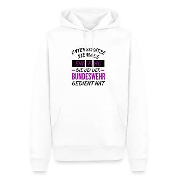 Stolze Soldatin - Männer Premium Bio Hoodie - Weiß - Vorne - Nico (187cm)