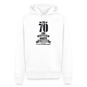 anniversaire 70 ans j'ai pas arrete les conneries - Sweat à capuche Premium bio Homme - blanc - Devant - Nico (187cm)