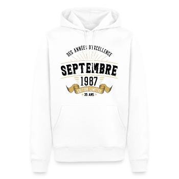 35 Ans Anniversaire Vintage Né(e) Septembre 1987 - Sweat à capuche Premium bio Homme - blanc - Devant - Nico (187cm)