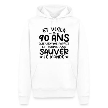 90 Jahre Jubiläumsgeschenk 90 Jahre Männer - Männer Premium Bio Hoodie - Weiß - Vorne - Nico (187cm)
