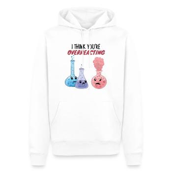 Je pense que vous réagissez de manière excessive - jeu de mots drôle sur la chimie - Sweat à capuche Premium bio Homme - blanc - Devant - Nico (187cm)